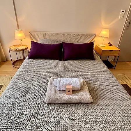 Quiet 2-bdrm Flat In *